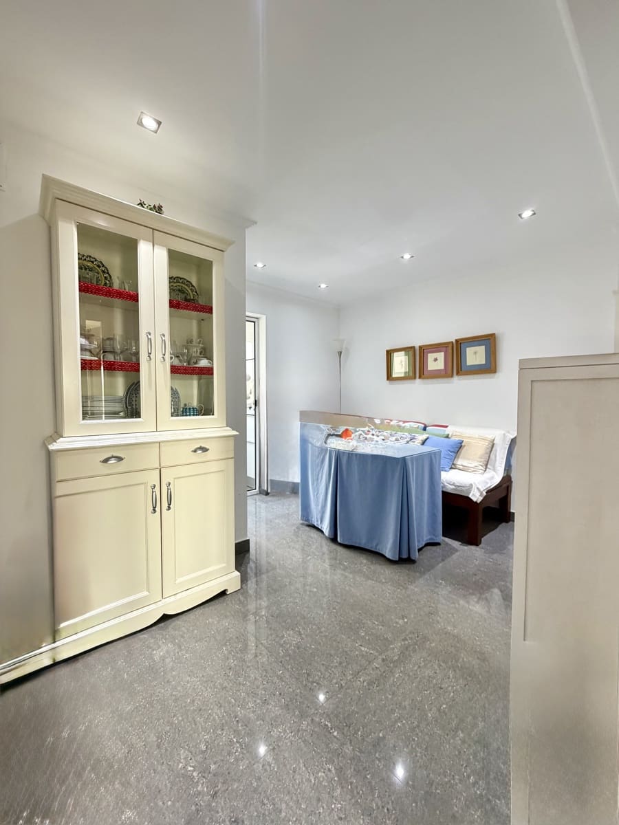 3 soveværelse Lejlighed til salg i Malaga by - € 315.000 (Ref: 9823269)