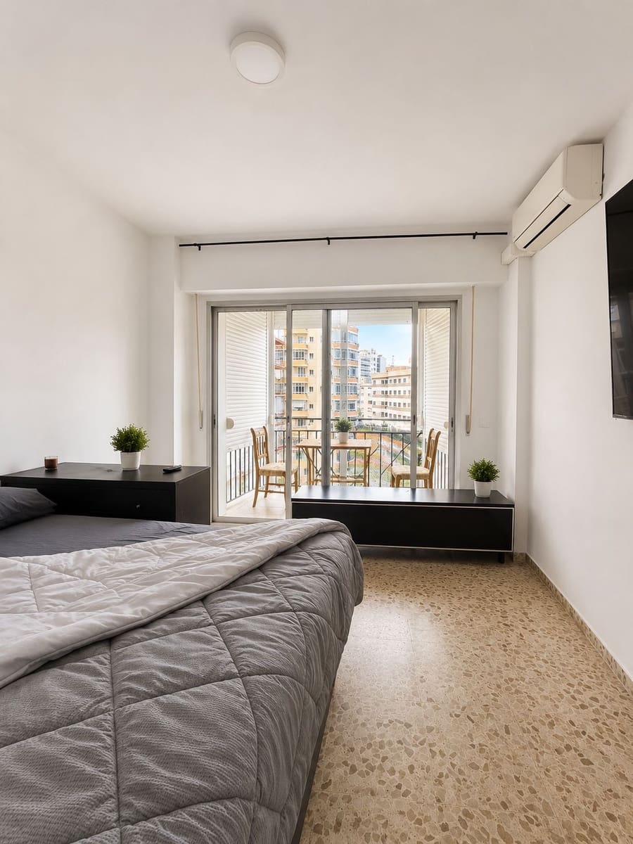 Studio for sale in Torremolinos - € 153,000 (Ref: 9823506)