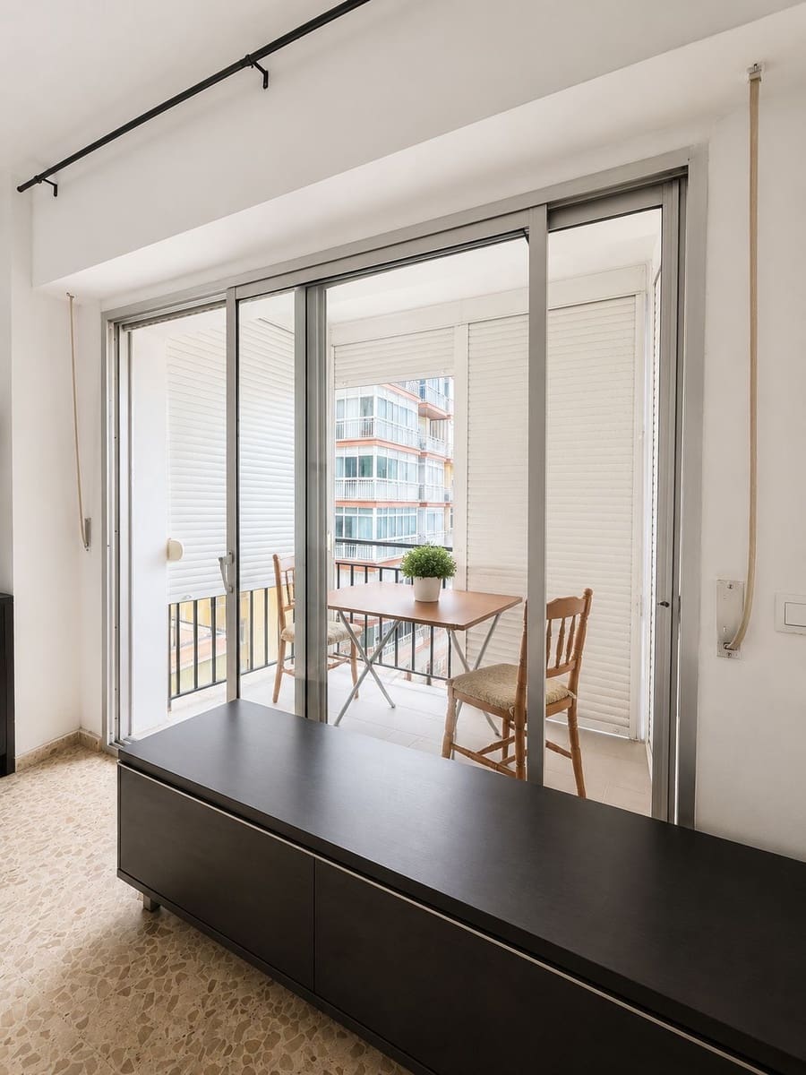 Studio for sale in Torremolinos - € 153,000 (Ref: 9823506)