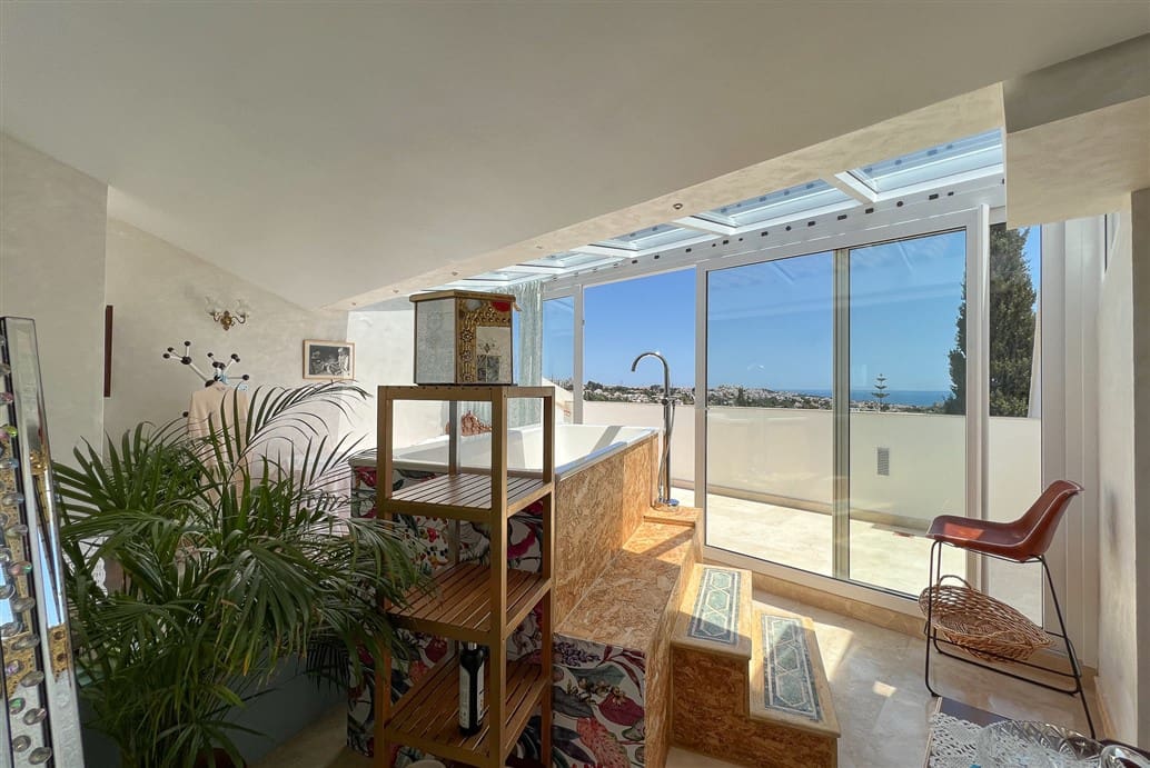 4 soverom Villa til salgs i Sitio de Calahonda med svømmebasseng garasje - € 564 000 (Ref: 9823801)