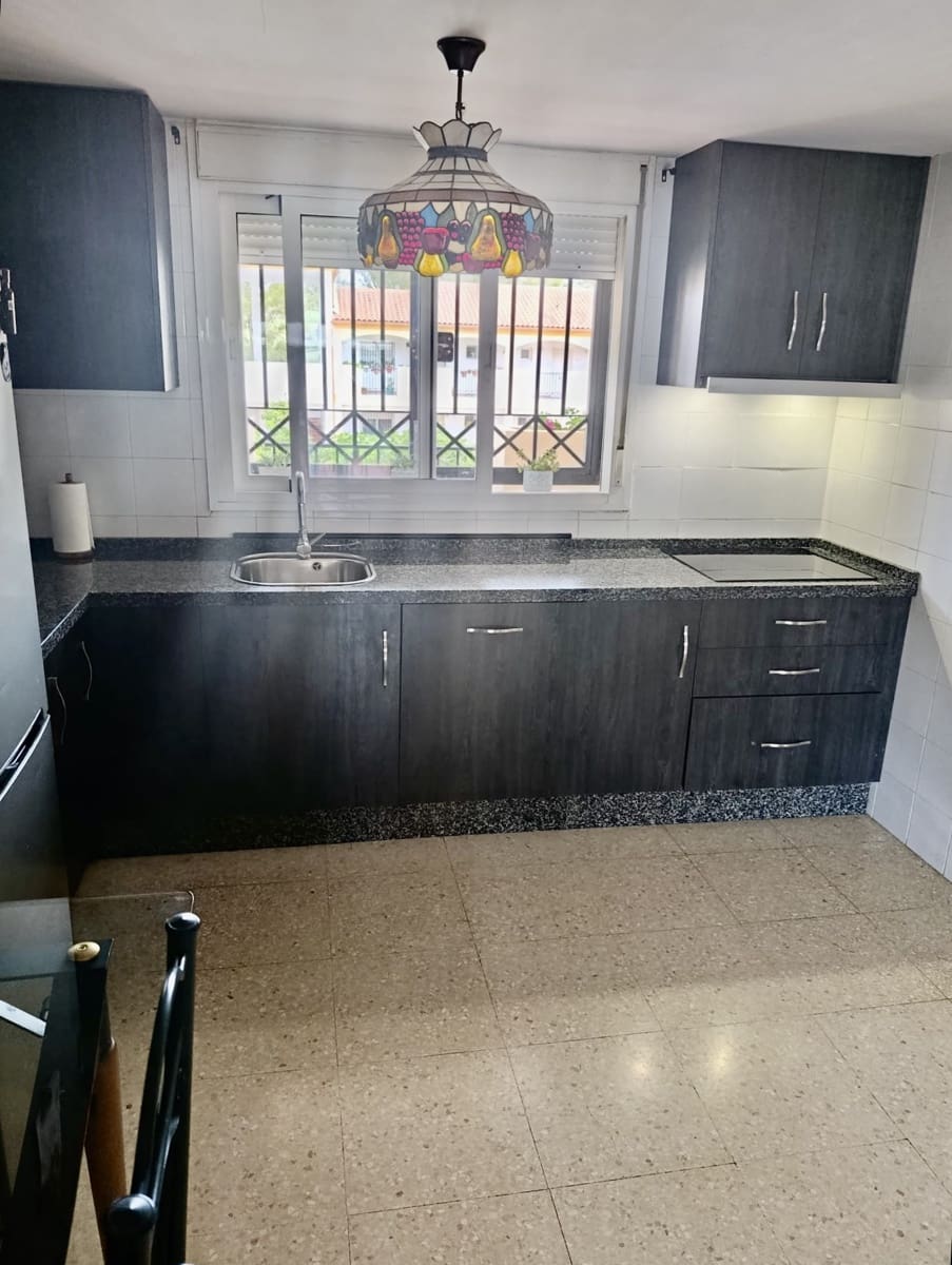 2 sovrum Lägenhet till salu i Zalea med pool garage - 199 500 € (Ref: 9834274)