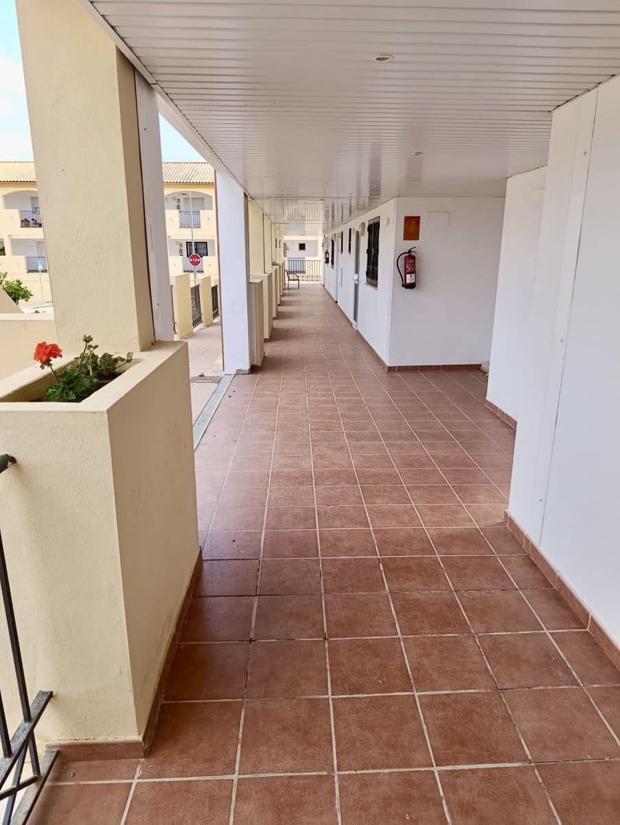 2 sovrum Lägenhet till salu i Zalea med pool garage - 199 500 € (Ref: 9834274)