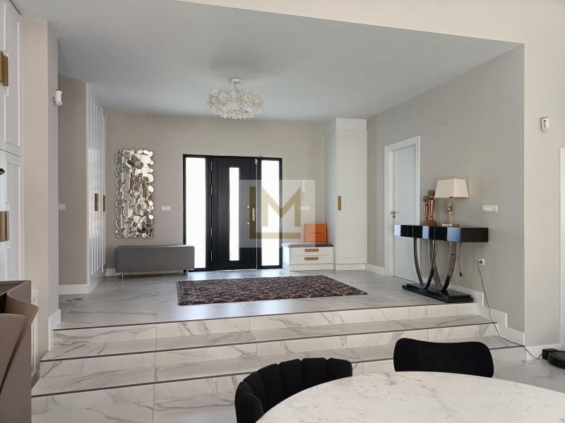 4 slaapkamer Villa voor vakantieverhuur in San Pedro de Alcantara met zwembad - € 35.000 (Ref: 9626222)