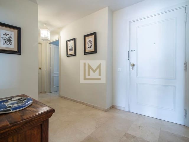 3 soveværelse Lejlighed til leje i Guadalmina Baja, Marbella med garage - € 3.900 (Ref: 9626223)