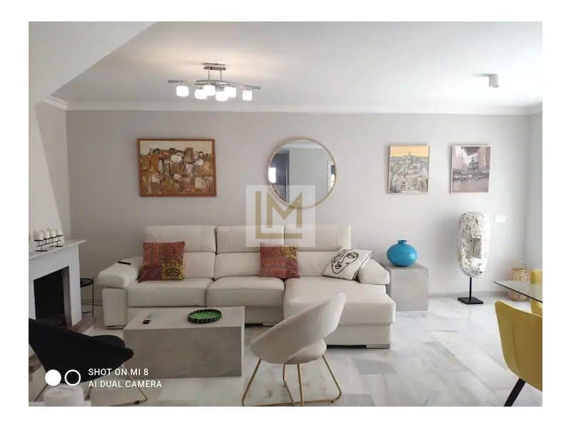 4 soveværelse Byhus til leje i Estepona med swimmingpool - € 3.900 (Ref: 9626224)