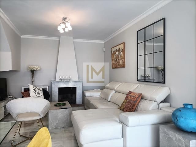 4 soveværelse Byhus til leje i Nueva Atalaya, Estepona med swimmingpool - € 3.900 (Ref: 9626224)