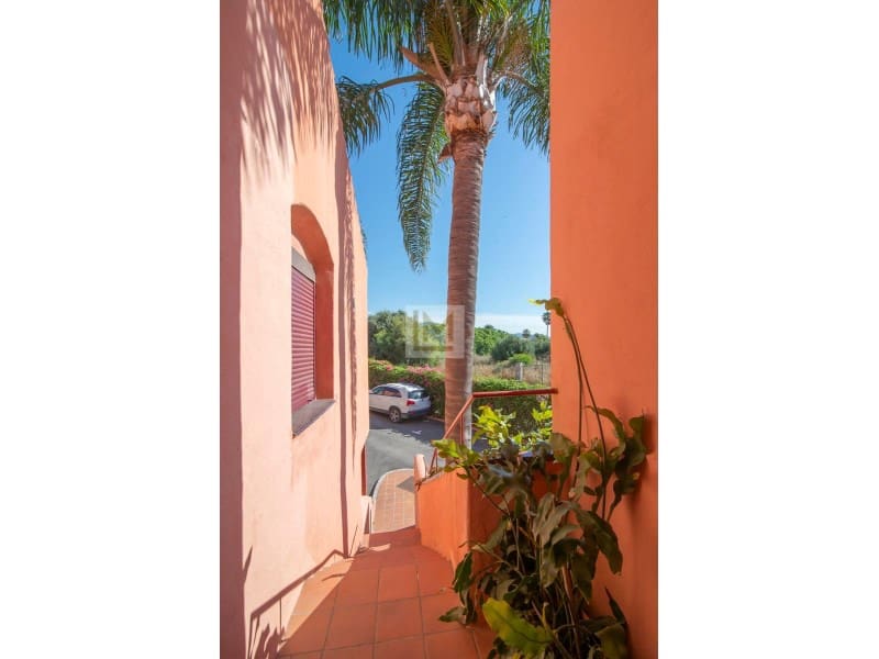 2 sypialnia Apartament na sprzedaż w Estepona z basenem garażem - 318 000 € (Ref: 9626225)