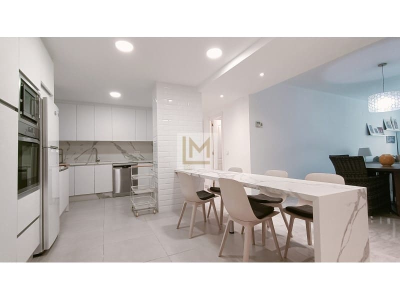 3 soveværelse Lejlighed til leje i San Pedro de Alcantara med swimmingpool garage - € 3.500 (Ref: 9626226)