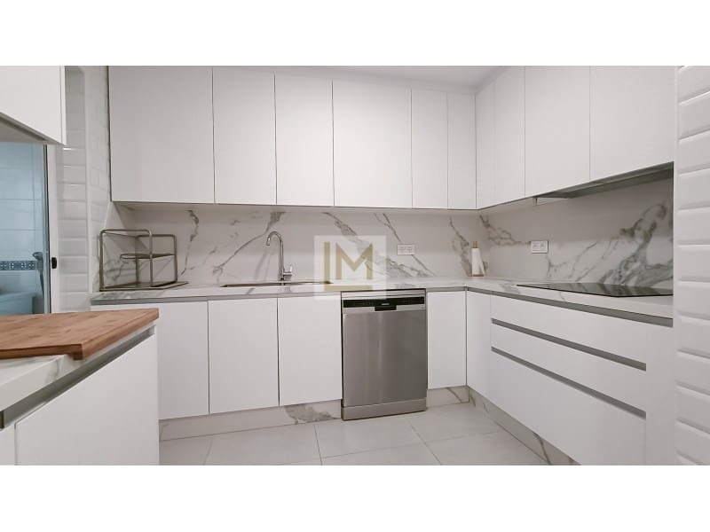 3 soveværelse Lejlighed til leje i San Pedro de Alcantara med swimmingpool garage - € 3.500 (Ref: 9626226)