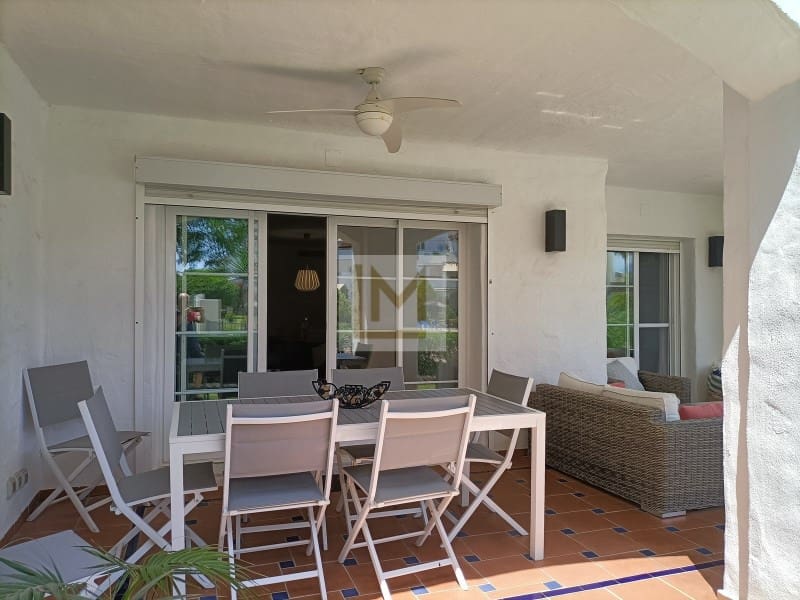 3 camera da letto Appartamento sulla Spiaggia da affittare in San Pedro de Alcantara con piscina garage - 3.500 € (Rif: 9626227)