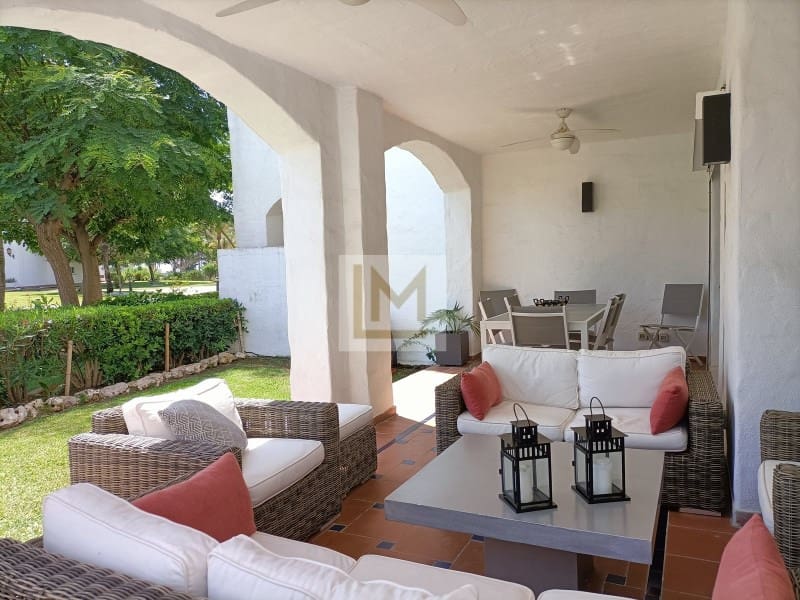 3 camera da letto Appartamento sulla Spiaggia da affittare in San Pedro de Alcantara con piscina garage - 3.500 € (Rif: 9626227)