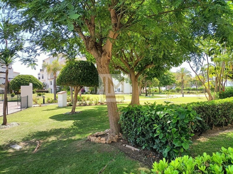 3 camera da letto Appartamento sulla Spiaggia da affittare in San Pedro de Alcantara con piscina garage - 3.500 € (Rif: 9626227)