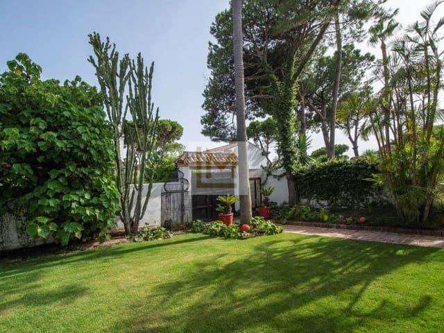 4 bedroom Villa for rent in Benamara, Estepona with pool - € 5,500 (Ref: 9626228)