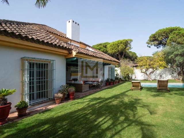 4 bedroom Villa for rent in Benamara, Estepona with pool - € 5,500 (Ref: 9626228)