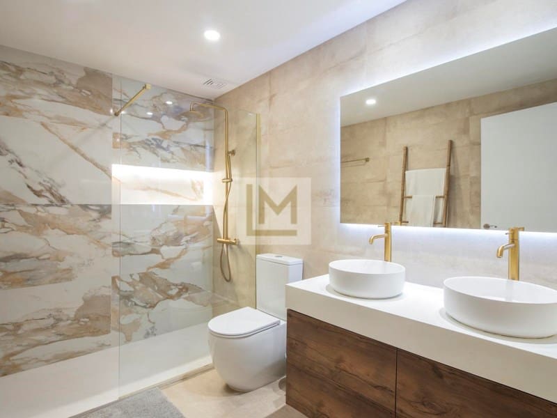 3 bedroom Apartment for rent in San Pedro de Alcantara with garage - € 2,300 (Ref: 9626229)