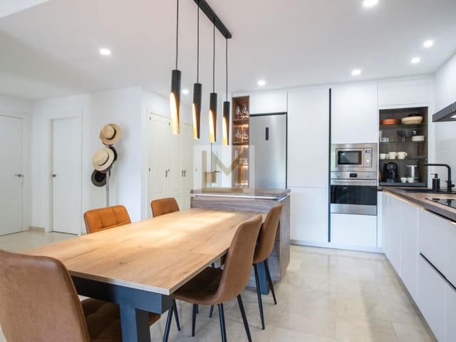 3 bedroom Apartment for rent in Guadalmina Alta, Marbella with garage - € 2,300 (Ref: 9626229)