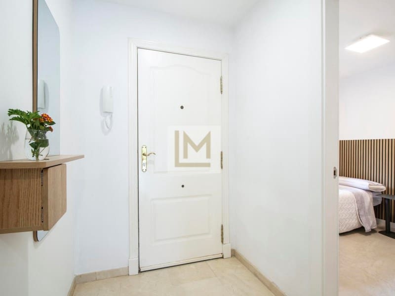 3 bedroom Apartment for rent in San Pedro de Alcantara with garage - € 2,300 (Ref: 9626229)