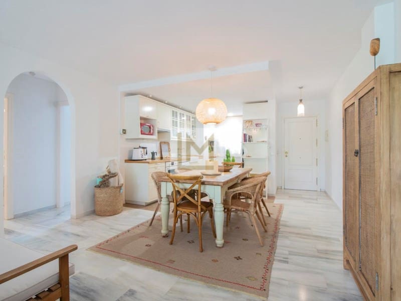 2 sovrum Lägenhet att hyra i New Golden Mile med garage - 1 700 € (Ref: 9626230)