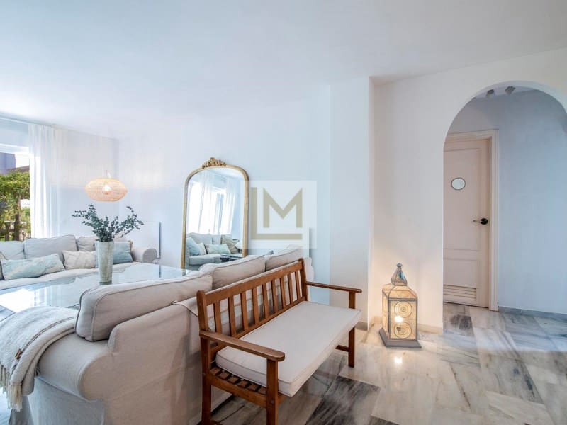 2 sovrum Lägenhet att hyra i New Golden Mile med garage - 1 700 € (Ref: 9626230)