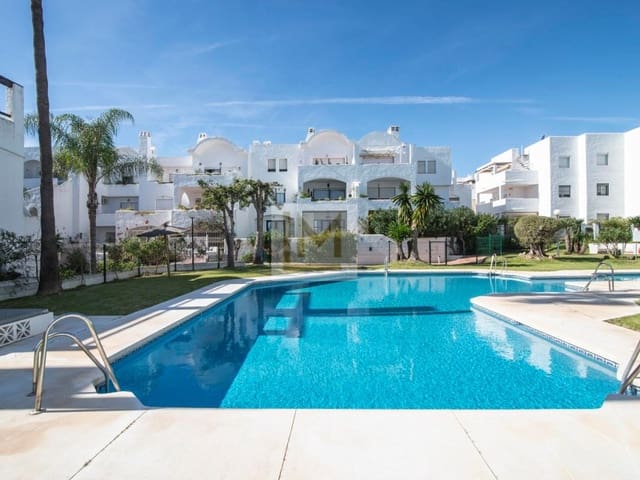 Apartamento de 2 habitaciones en Paraiso - Barronal, Estepona en alquiler con garaje - 1.700 € (Ref: 9626230)