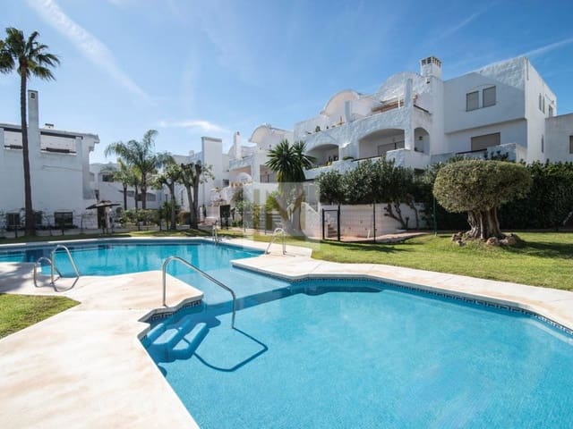 Apartamento de 2 habitaciones en Paraiso - Barronal, Estepona en alquiler con garaje - 1.700 € (Ref: 9626230)