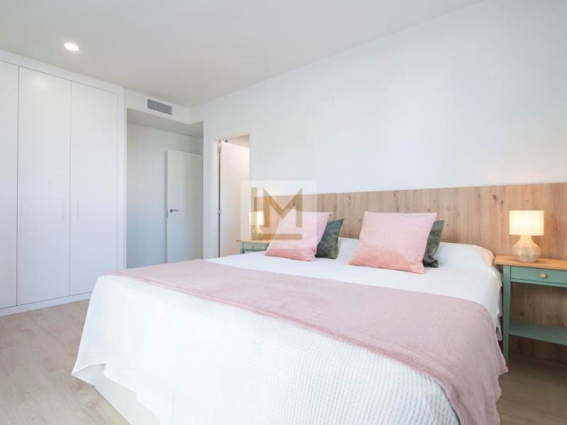 3 soveværelse Lejlighed til leje i Nueva Andalucia med swimmingpool garage - € 2.700 (Ref: 9626231)