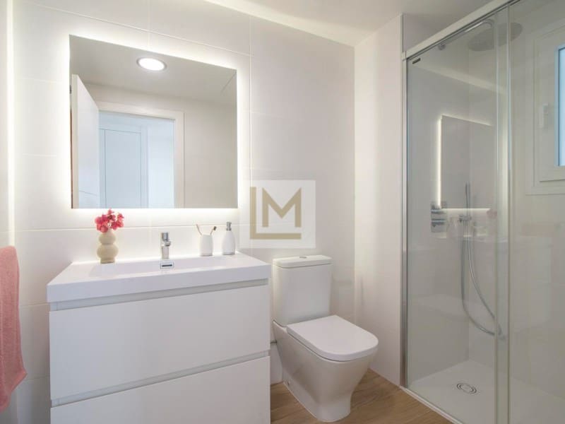 3 soveværelse Lejlighed til leje i Nueva Andalucia med swimmingpool garage - € 2.700 (Ref: 9626231)