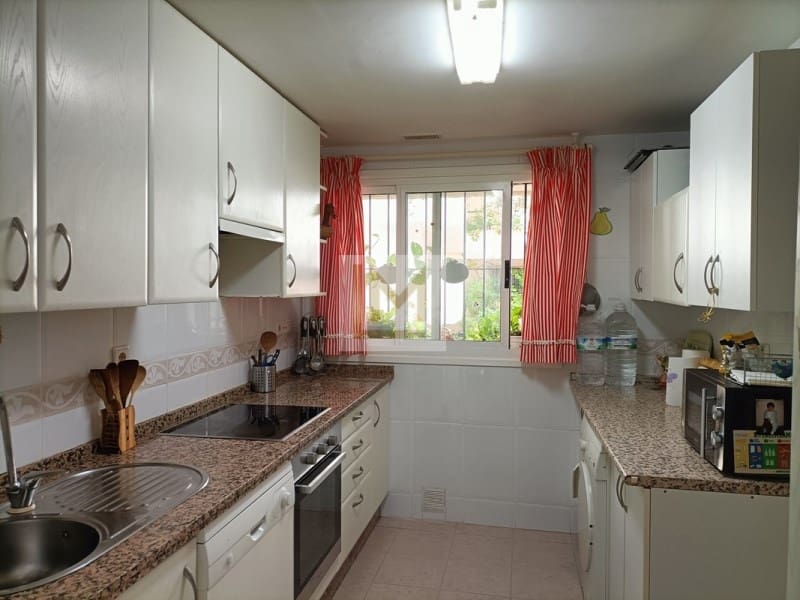 Apartamento de 3 habitaciones en San Pedro de Alcantara en venta con piscina garaje - 460.000 € (Ref: 9626233)