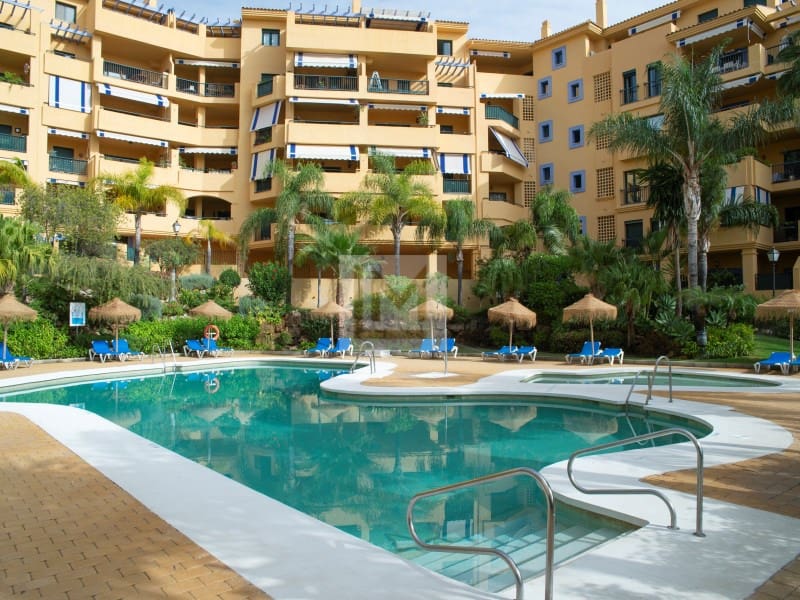 2 soverom Leilighet til salgs i San Pedro de Alcantara med garasje - € 540 000 (Ref: 9626234)