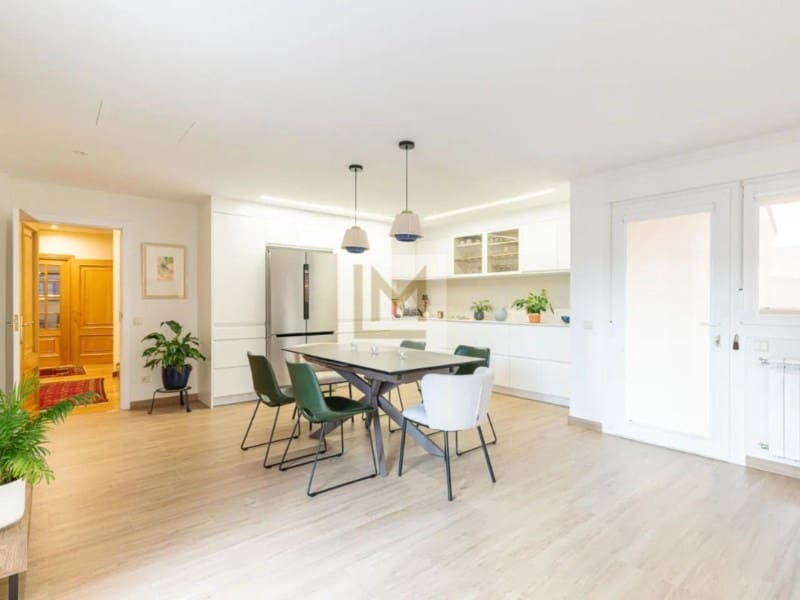 7 bedroom Villa for sale in Majadahonda with garage - € 1,790,000 (Ref: 9626236)