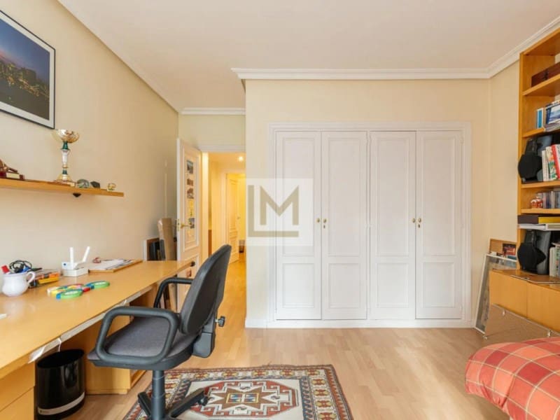 7 bedroom Villa for sale in Majadahonda with garage - € 1,790,000 (Ref: 9626236)