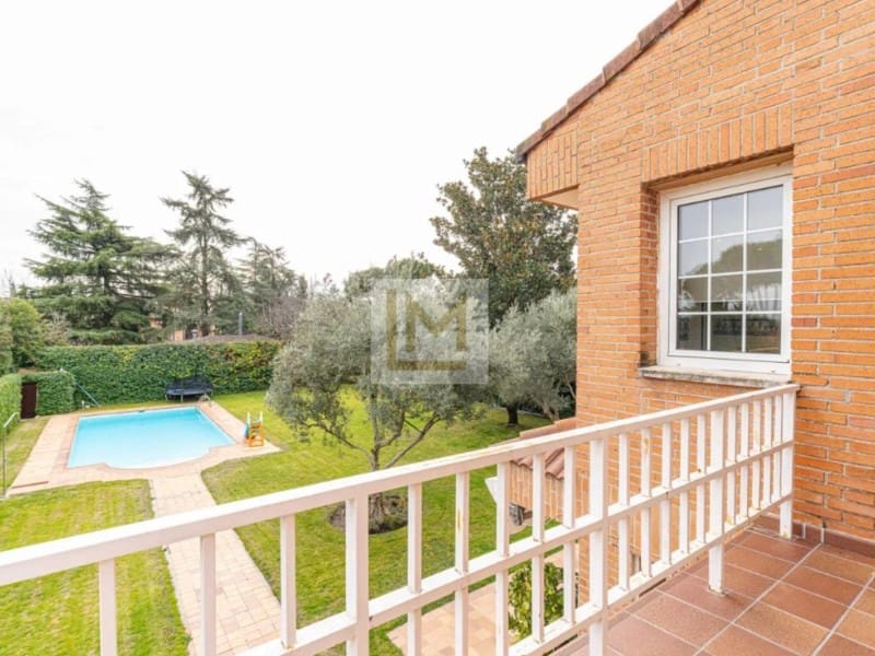 7 bedroom Villa for sale in Majadahonda with garage - € 1,790,000 (Ref: 9626236)