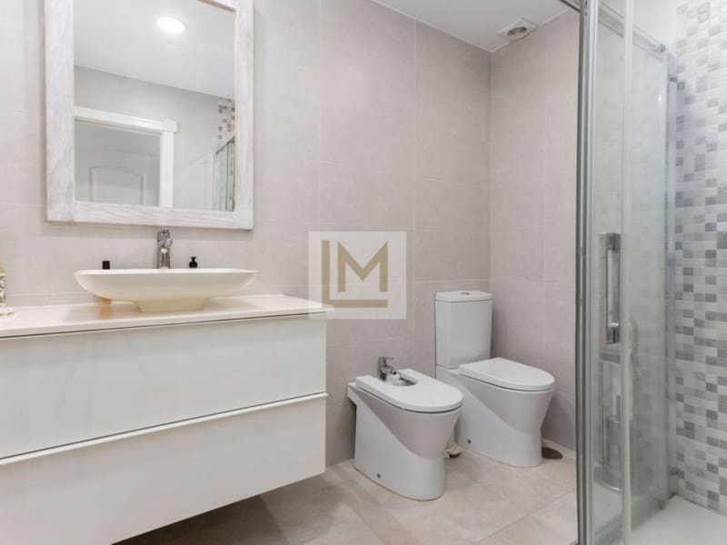 5 bedroom Beach Apartment for sale in San Pedro de Alcantara - € 1,950,000 (Ref: 9626238)