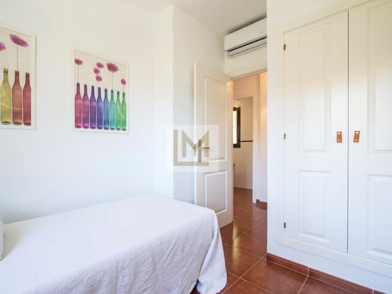 3 slaapkamer Halfvrijstaande villa te koop in Bahia de Casares met garage - € 349.000 (Ref: 9626239)