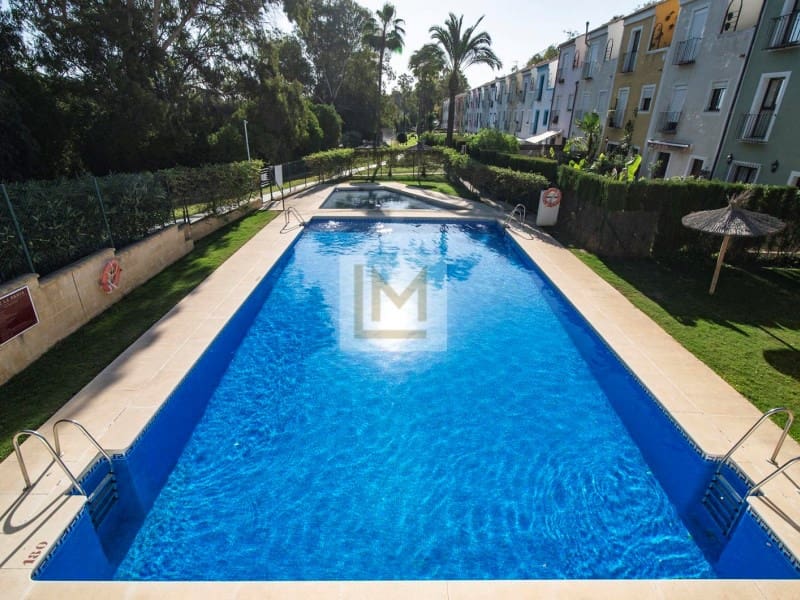 3 slaapkamer Halfvrijstaande villa te koop in Bahia de Casares met garage - € 349.000 (Ref: 9626239)