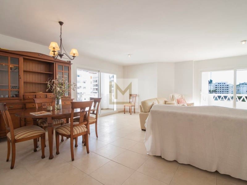 4 soverom Leilighet til salgs i Nueva Andalucia med garasje - € 465 000 (Ref: 9626240)