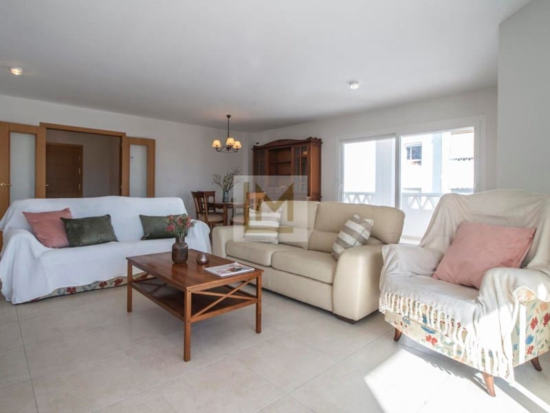 4 soverom Leilighet til salgs i Nueva Andalucia med garasje - € 465 000 (Ref: 9626240)