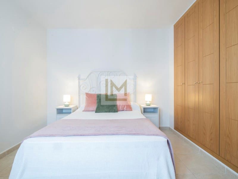 4 soverom Leilighet til salgs i Nueva Andalucia med garasje - € 465 000 (Ref: 9626240)