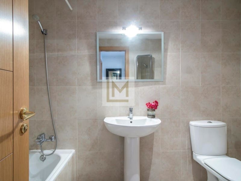 4 soverom Leilighet til salgs i Nueva Andalucia med garasje - € 465 000 (Ref: 9626240)