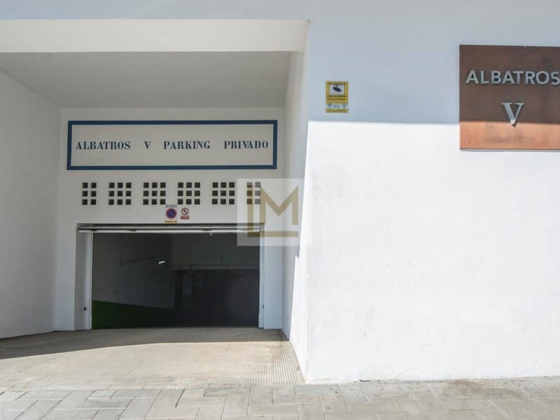 4 soverom Leilighet til salgs i Nueva Andalucia med garasje - € 465 000 (Ref: 9626240)