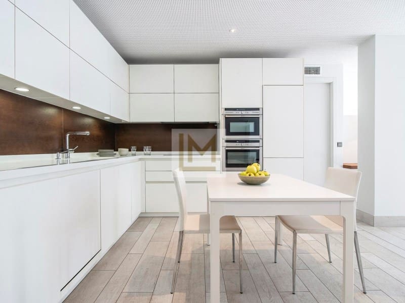 3 quarto Apartamento para venda em San Pedro de Alcantara com piscina garagem - 465 000 € (Ref: 9626241)