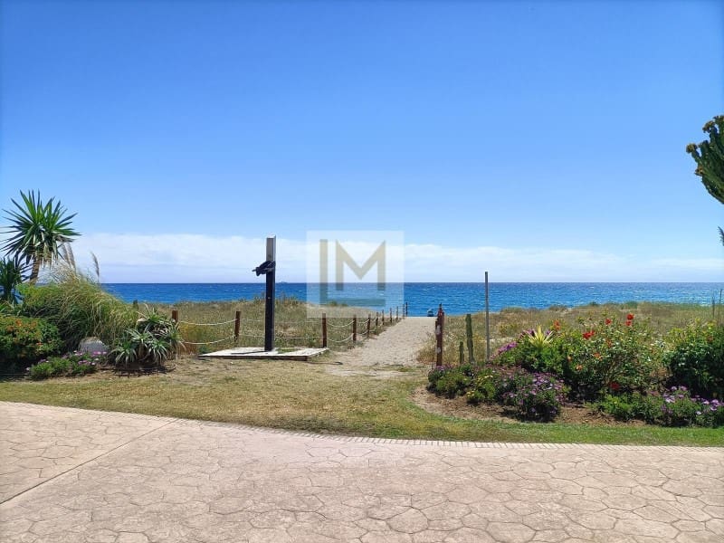 2 slaapkamer Strandappartement te huur in Saladillo-Benamara met zwembad - € 1.700 (Ref: 9629926)