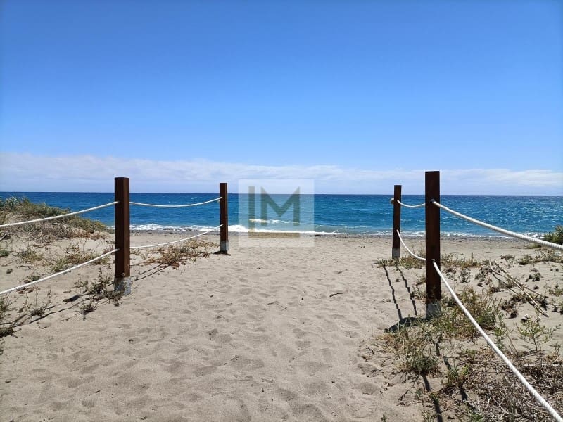 2 slaapkamer Strandappartement te huur in Saladillo-Benamara met zwembad - € 1.700 (Ref: 9629926)