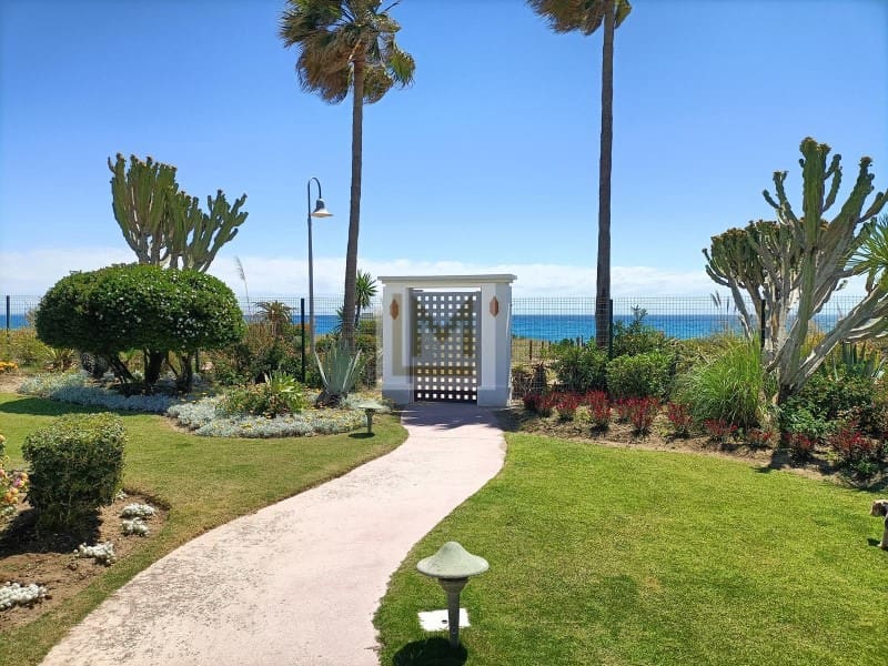 2 slaapkamer Strandappartement te huur in Saladillo-Benamara met zwembad - € 1.700 (Ref: 9629926)