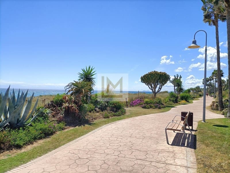 2 slaapkamer Strandappartement te huur in Saladillo-Benamara met zwembad - € 1.700 (Ref: 9629926)