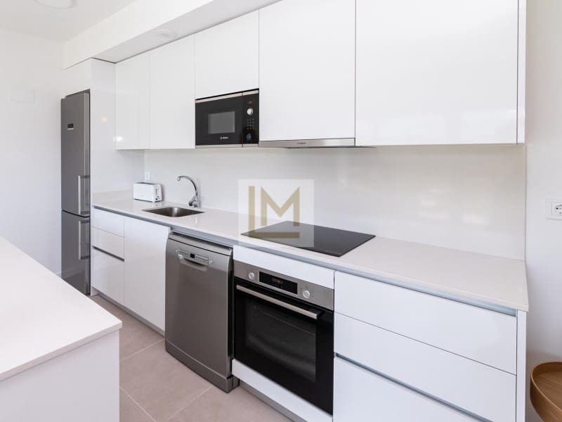 2 soveværelse Lejlighed til leje i Cancelada med garage - € 2.200 (Ref: 9634195)