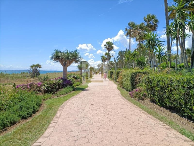 2 soveværelse Lejlighed til leje i Cancelada med garage - € 2.200 (Ref: 9634195)