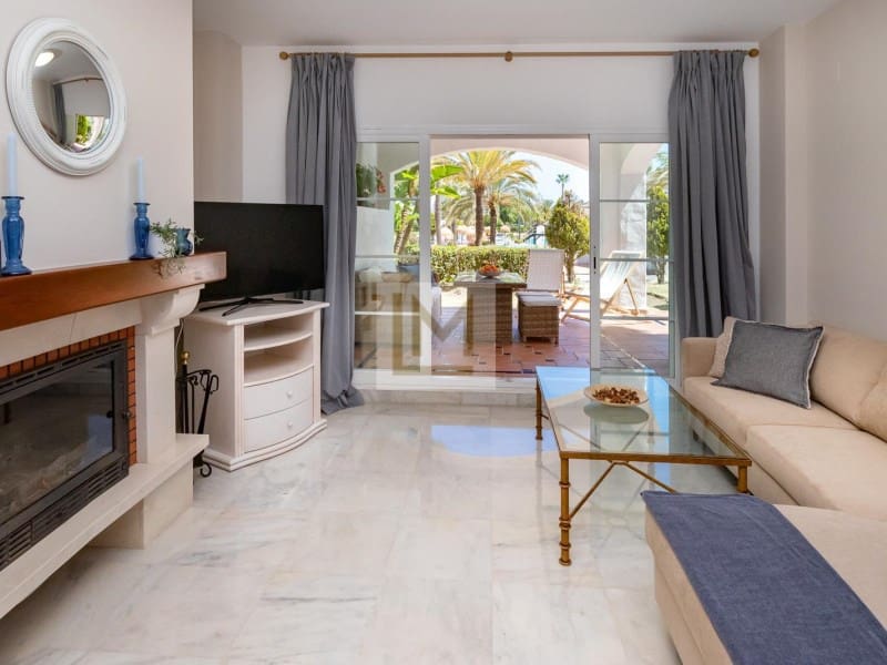 2 sovrum Strandlägenhet att hyra i San Pedro de Alcantara med pool garage - 2 250 € (Ref: 9659216)