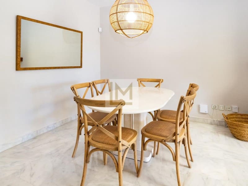 2 sovrum Strandlägenhet att hyra i San Pedro de Alcantara med pool garage - 2 250 € (Ref: 9659216)