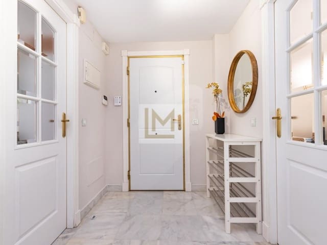 2 sovrum Strandlägenhet att hyra i Nueva Alcántara, Marbella med pool garage - 2 250 € (Ref: 9659216)